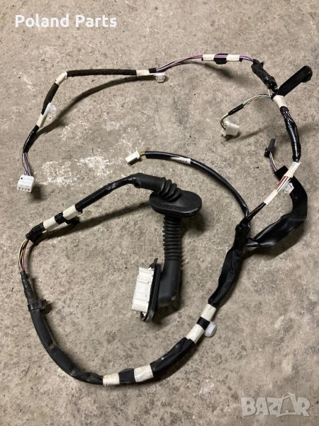 Инсталация задна лява врата 82154-F4130 Тойота ЦХР Toyota C-HR, снимка 1