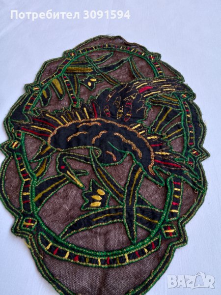 Стара покривка ръчна бродерия златна сьрма , снимка 1