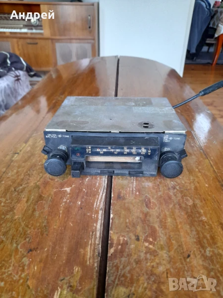 Стар автомобилен радиокасетофон Roadstar #2, снимка 1