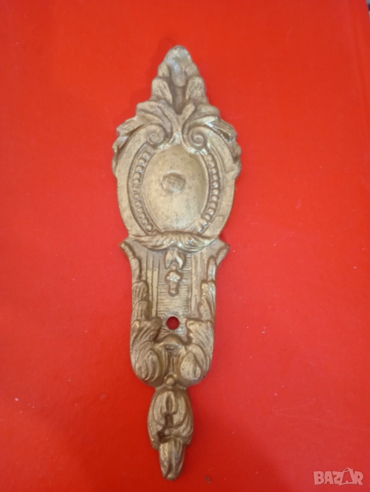 стара метална апликация,обков, снимка 1