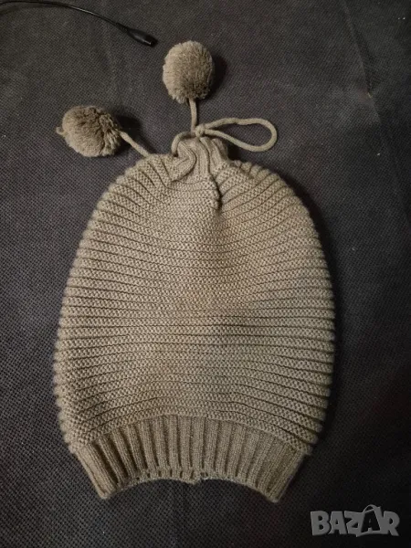 зимна шапка с помпони, снимка 1