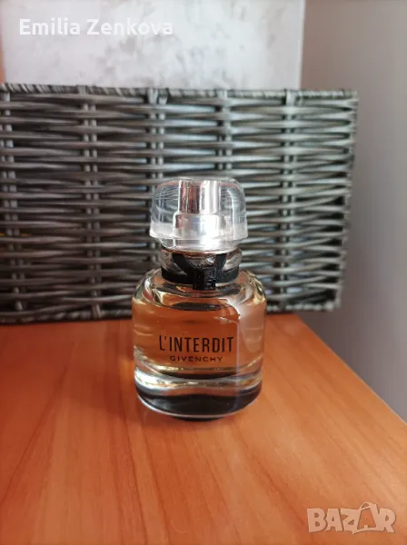 Оригинален парфюм Живанши, снимка 1