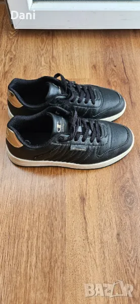Дамски спортни обувки Champion, снимка 1