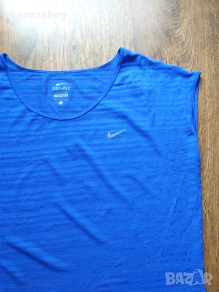 nike - страхотен дамски потник КАТО НОВ , снимка 1