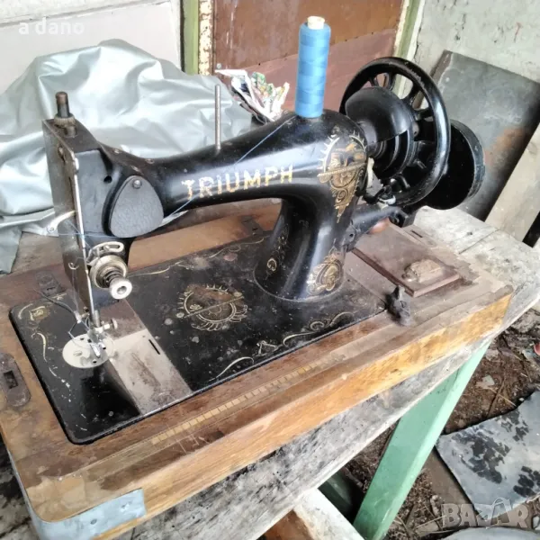 шевна машина TRIUMPH, снимка 1