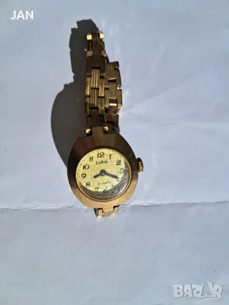Ретро часовник ZARIA, снимка 1