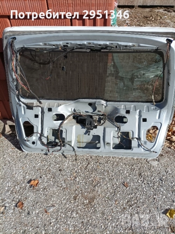 Заден капак Mercedes S211 W211, снимка 2 - Части - 52256161