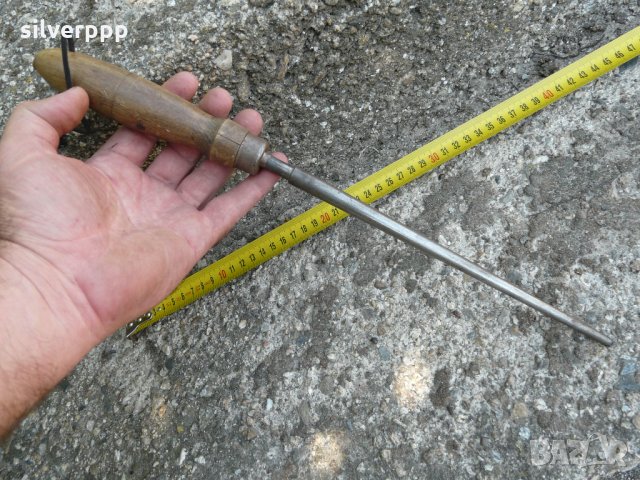 Стар объл масат, снимка 4 - Антикварни и старинни предмети - 34057697