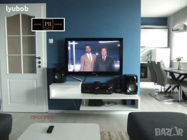 Телевизор Samsung PLAZMA 42 инча с стойка за стена