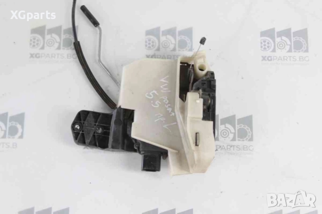 Брава врата предна лява за Volkswagen Passat B5, B5.5 (1996-2005), снимка 2 - Части - 52083520