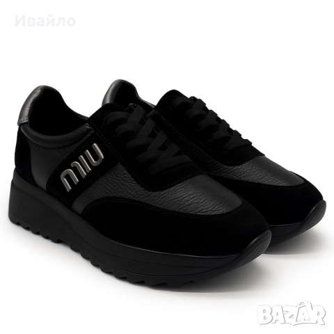 Дамски черни обувки от естествена кожа с платформа и метален акцент