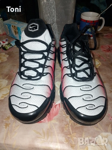 Nike air max plus black red 44 чисто нов 28см us 10 uk 9, снимка 5 - Маратонки - 53646881