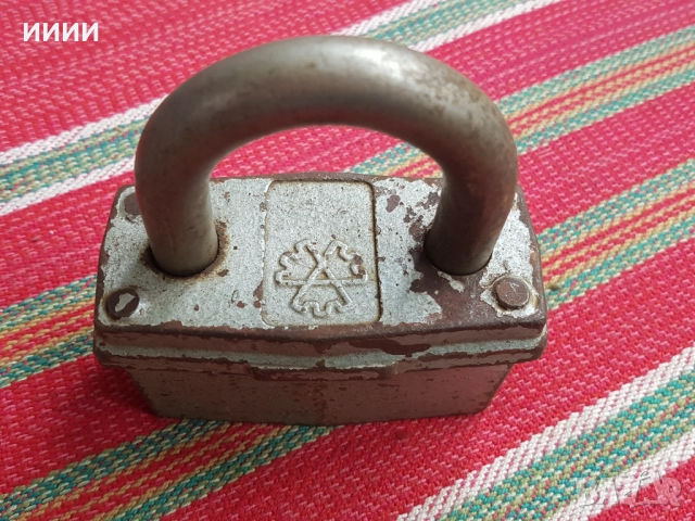 Стоманен касов катинар