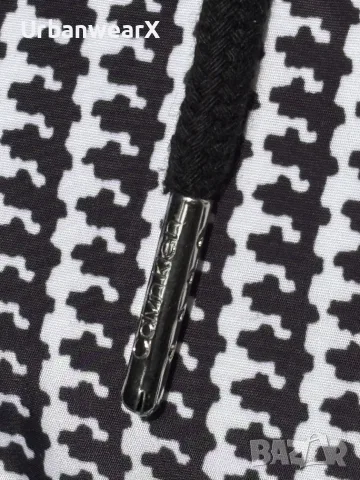 Оригинален Calvin Klein дамски елек, снимка 3 - Елеци - 56376575