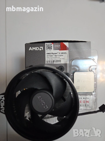 ASRock B550 / AMD R5 3400G AM4 / Crucial 16GB DDR4 4400Mhz / 500GB M2, снимка 2 - RAM памет - 53038178