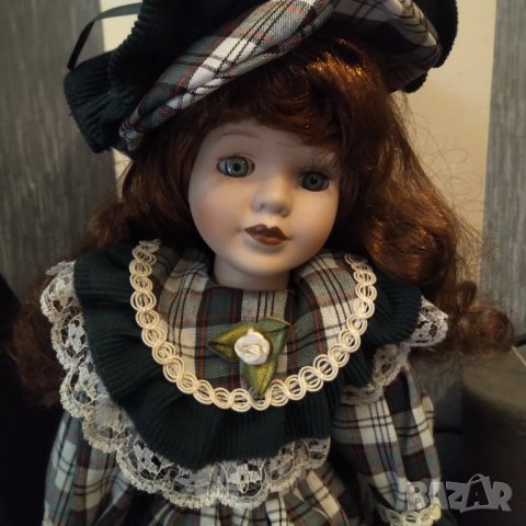 Порцеланова кукла оТ 70 те год, снимка 2 - Колекции - 41189296