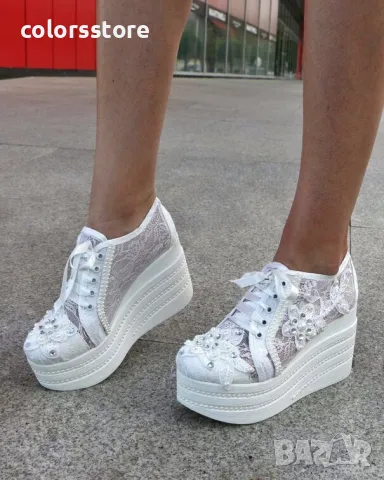 Обувки на платформа - бели - 185F-05