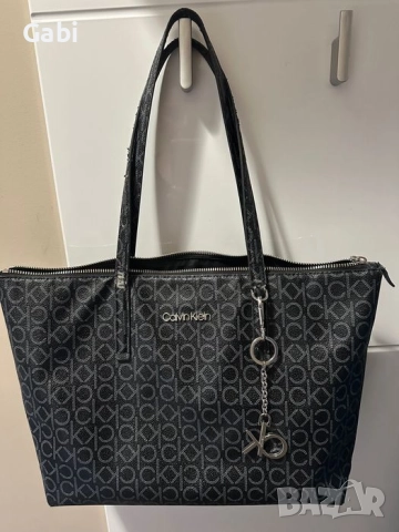Оригинална чанта келвин клайн