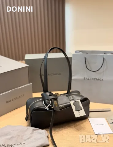 Balenciaga Дамска чанта, кожа, снимка 3 - Чанти - 56018495