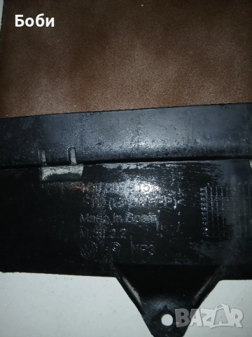 Нож под бронята vw eos oem оргинал, снимка 3 - Части - 52367467