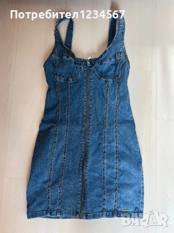 НОВА дънкова рокля GUESS-оригинал на под половин цена, снимка 8 - Рокли - 51397097