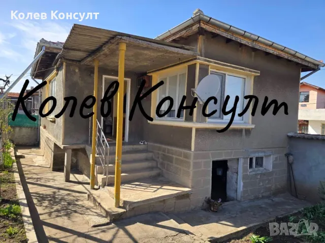 Продавам едноетажна къща в село Крепост , снимка 3 - Къщи - 49511853