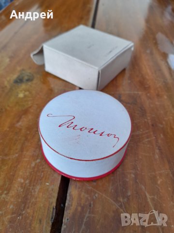 Стара пудра Мусон,Mouson, снимка 2 - Други ценни предмети - 33833087