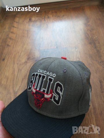 mitchell and ness  - страхотна шапка