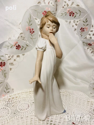 порцеланова статуетка Nao, снимка 2 - Статуетки - 51237941