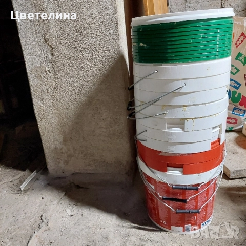 25 литрови кръгли кофи от мазилка, снимка 1
