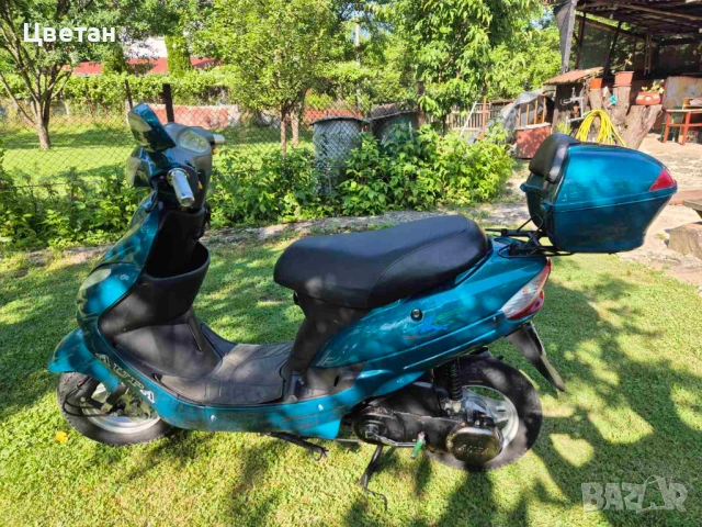 Скутер , снимка 4 - Мотоциклети и мототехника - 53666173