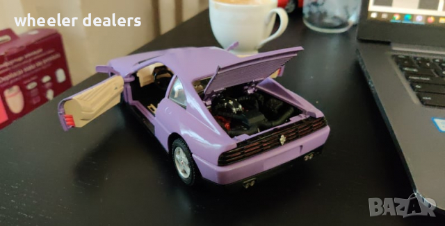 Метална количка Bburago Ferrari 348 tb 1/24, снимка 2 - Колекции - 36141565