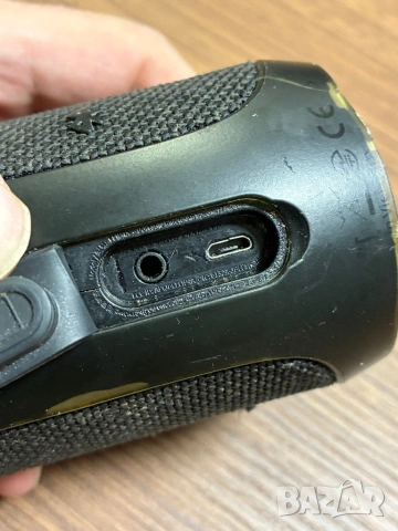 JBL Flip 4 - за части, снимка 6 - Bluetooth тонколони - 53514234