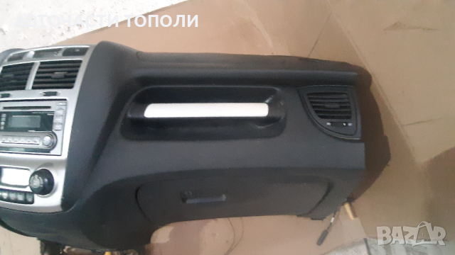 Арматурно табло Kia Sportage 2008г., снимка 4 - Части - 44747986