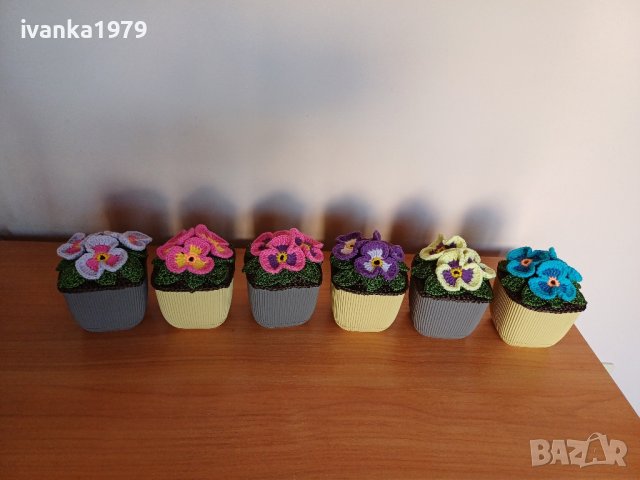 Плетени теменужки 4, снимка 5 - Изкуствени цветя - 42063915