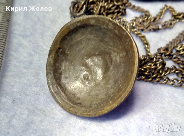 Стар ЕТНО АРТ БРОНЗОВ МЕДАЛЬОН с БРОНЗИРАНА СТОМАНЕНА ВЕРИЖКА , снимка 3 - Антикварни и старинни предмети - 51265048