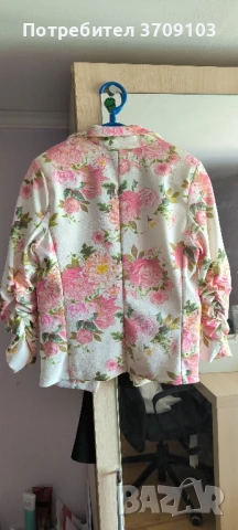 дамско сако, снимка 2 - Сака - 50602361