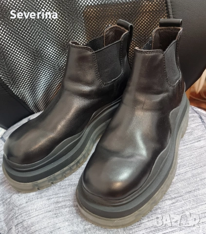 Bottega Veneta *Оригинални боти 40 номер унисекс , снимка 18 - Дамски боти - 48905964