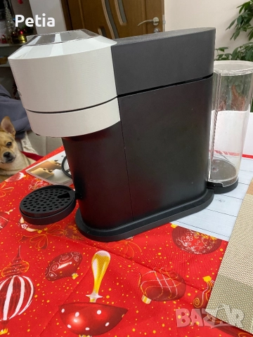 Кафе машина Nespresso, снимка 3 - Кафемашини - 52900650