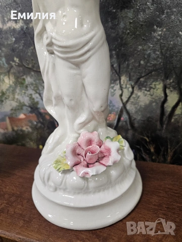 порцеланова фигура, снимка 4 - Статуетки - 53216152