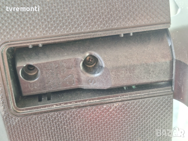 оригинална стойка крачета телевизор SAMSUNG Модел UE40J5000AW, снимка 5 - Стойки, 3D очила, аксесоари - 52289018