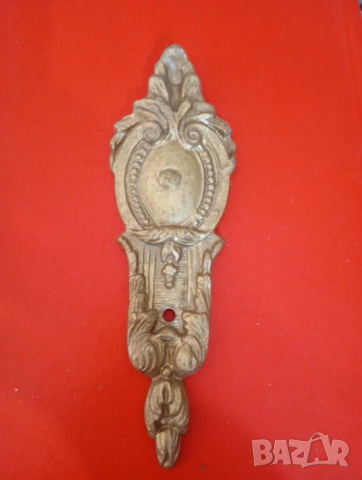 стара метална апликация,обков