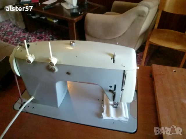 Шевна машина Naumann 8018/2, снимка 6 - Шевни машини - 50759821