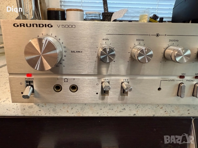 Grundung V5000, снимка 12 - Ресийвъри, усилватели, смесителни пултове - 52080572