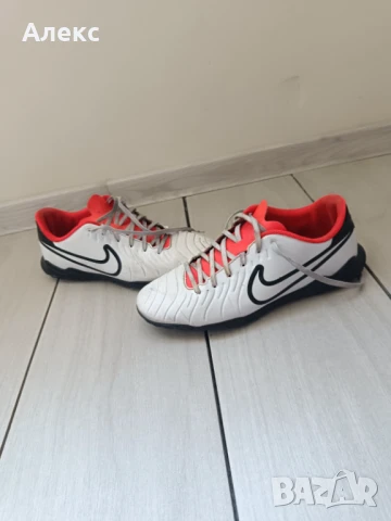Футболни обувки Nike LEGEND 10 CLUB TF размер 39,5, снимка 8 - Футбол - 50715089