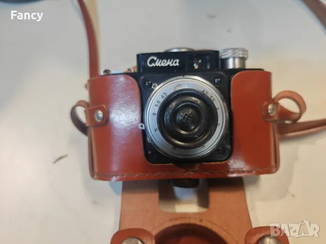 Фотоапарат Смена 1, снимка 2 - Антикварни и старинни предмети - 47720285