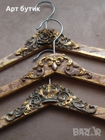 Закачалки за булка и шаферки и свето Кръщение, снимка 12 - Декорация - 52742144