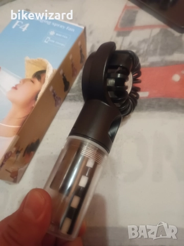 USB акумулаторен мини ръчен вентилатор с 4 скорости с водна мъгла презареждаща батерия , снимка 4 - Друга електроника - 52034680