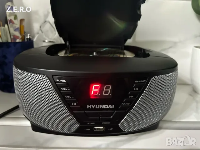 Hyundai радио диск usb за ремонт, или части ново, от Германия