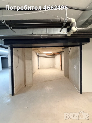 ПРОДАВАМ ГАРАЖ НОВО СТРОИТЕЛСТВО В 9-ТИ КВАРТАЛ, снимка 2 - Гаражи и паркоместа - 52563454